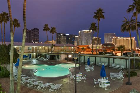 days inn wild wild west|wild wild west hotel vegas.